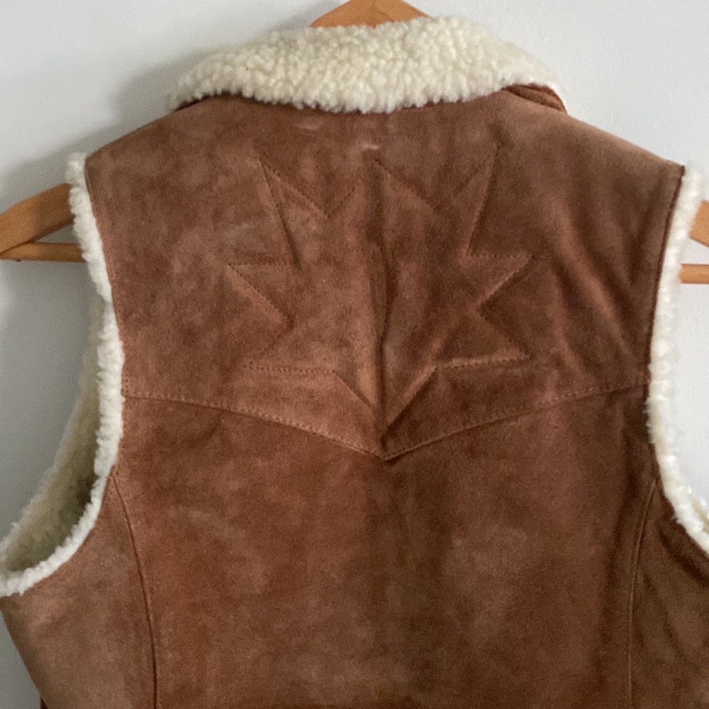 Vintage 70s vibe Wilson's leather suede sherpa lined western print vest - Picture 5 of 10
